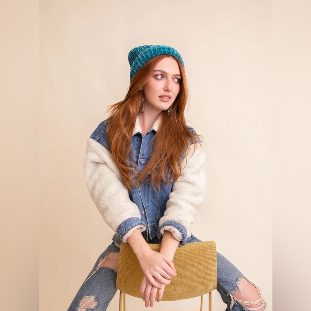 Plush Chenille Knit Beanie - Soft & Stylish Hat